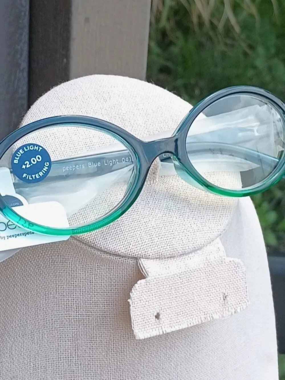 Reading Glasses by Peepers (Filly), +2.00 strength, teal/green ombre color, NWT